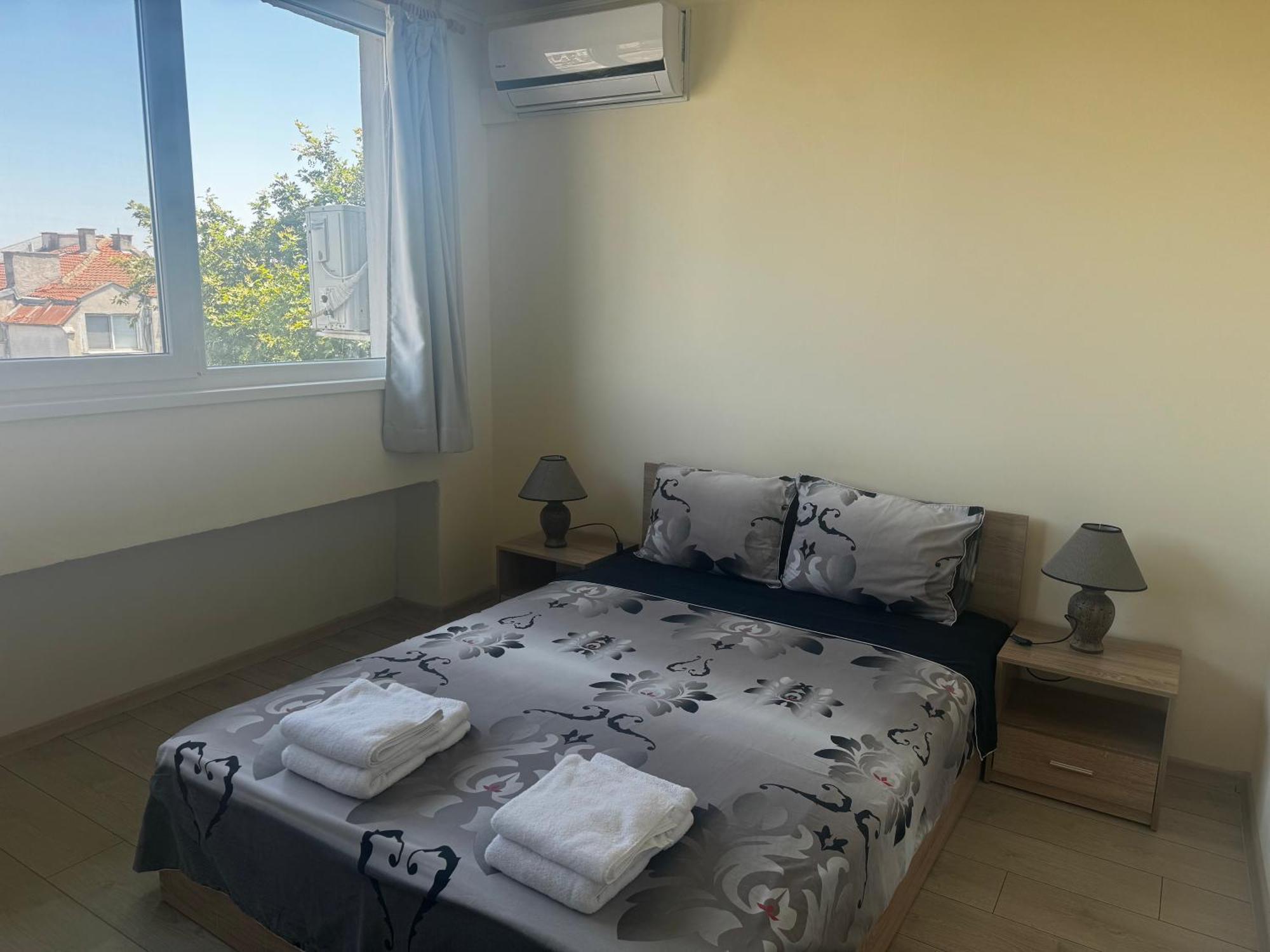 בורגאס Avelov Art Apartment מראה חיצוני תמונה